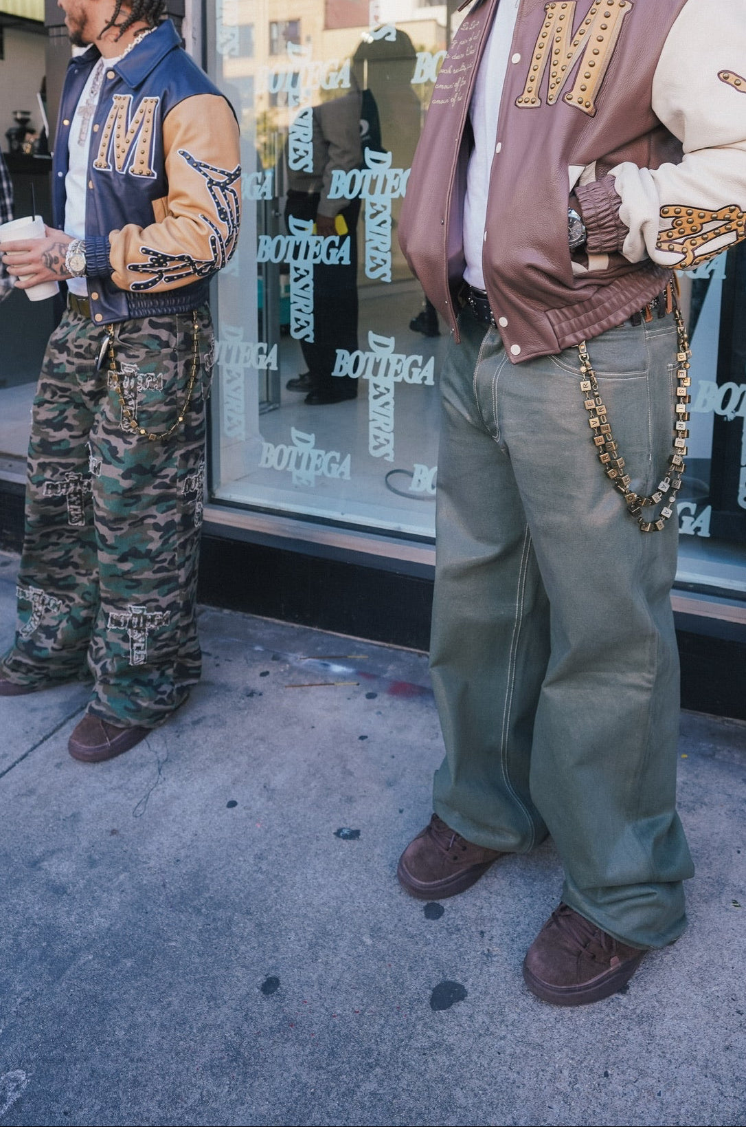 DICE GAME WALLET CHAIN (BRASS)