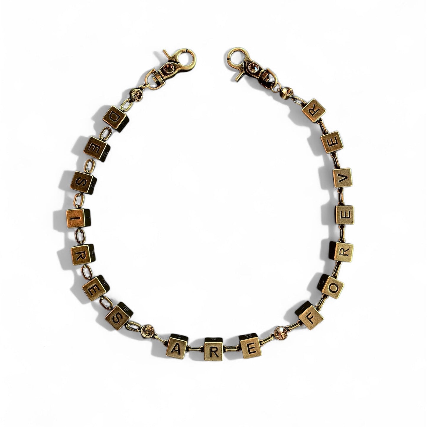 DICE GAME WALLET CHAIN (BRASS)